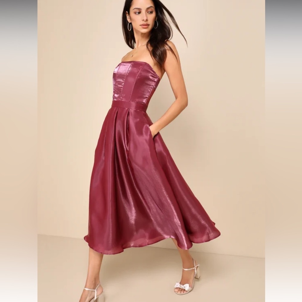 BRAND NEW Lulus Strapless Purple Dress